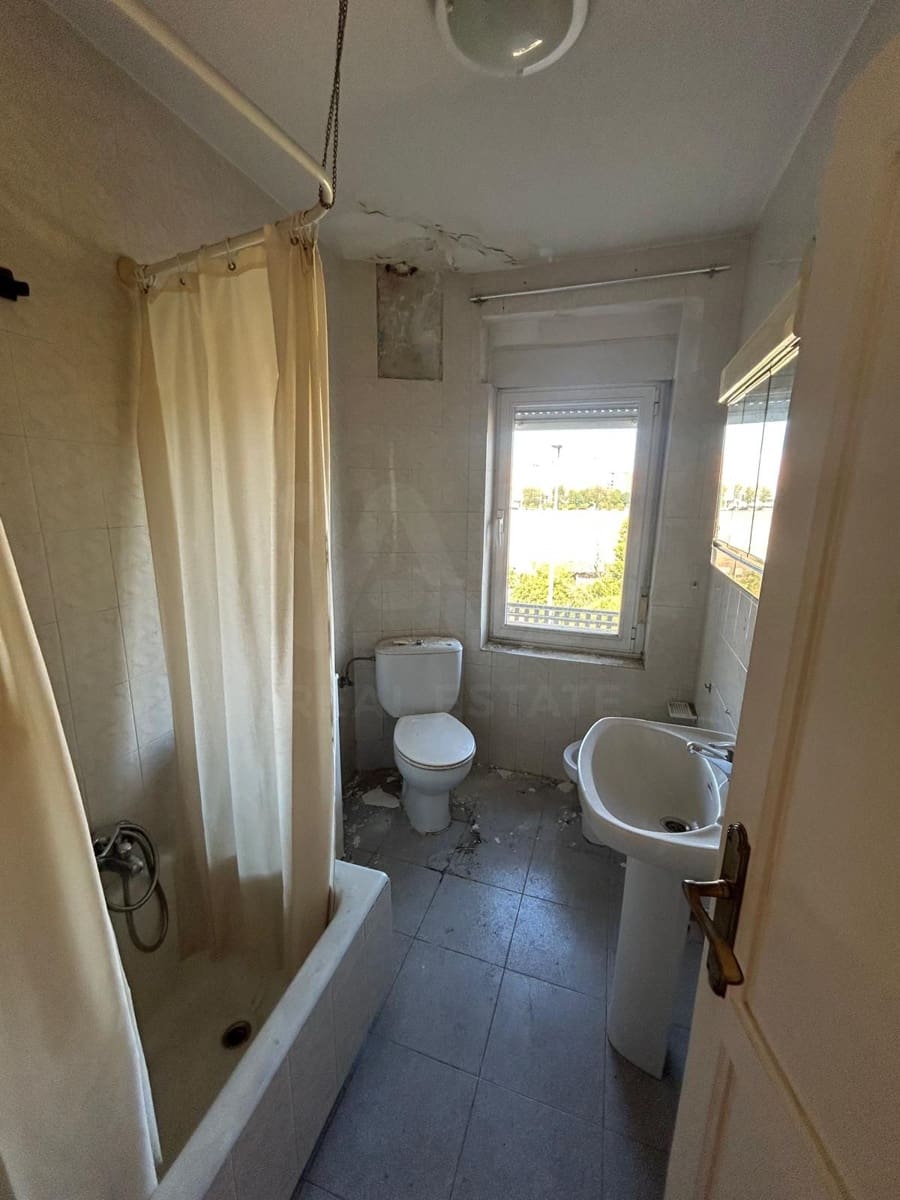 3 makuuhuone Huoneisto myytävänä paikassa Leon kaupunki - 130 000 € (Ref: 10093762)