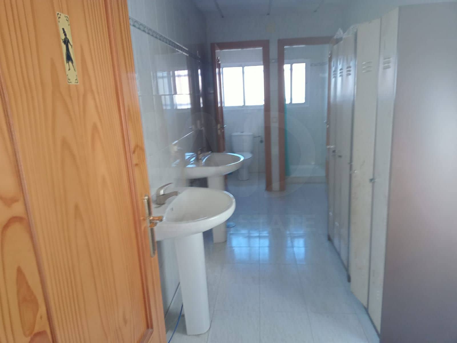 Gewerbe zu verkaufen in Fuensalida - 229.990 € (Ref: 10093763)