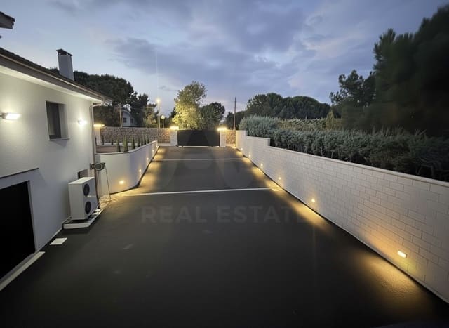 Chalet de 6 habitaciones en Valdemorillo en venta con piscina garaje - 1.690.000 € (Ref: 10093765)