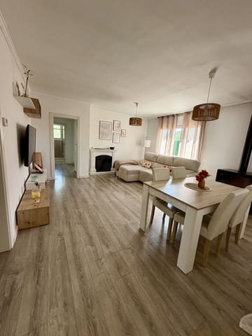 3 soveværelse Byhus til salg i La Bisbal del Penedès med garage - € 262.000 (Ref: 10094079)