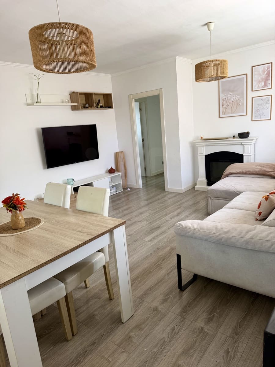 3 soveværelse Byhus til salg i La Bisbal del Penedes med garage - € 262.000 (Ref: 10094079)