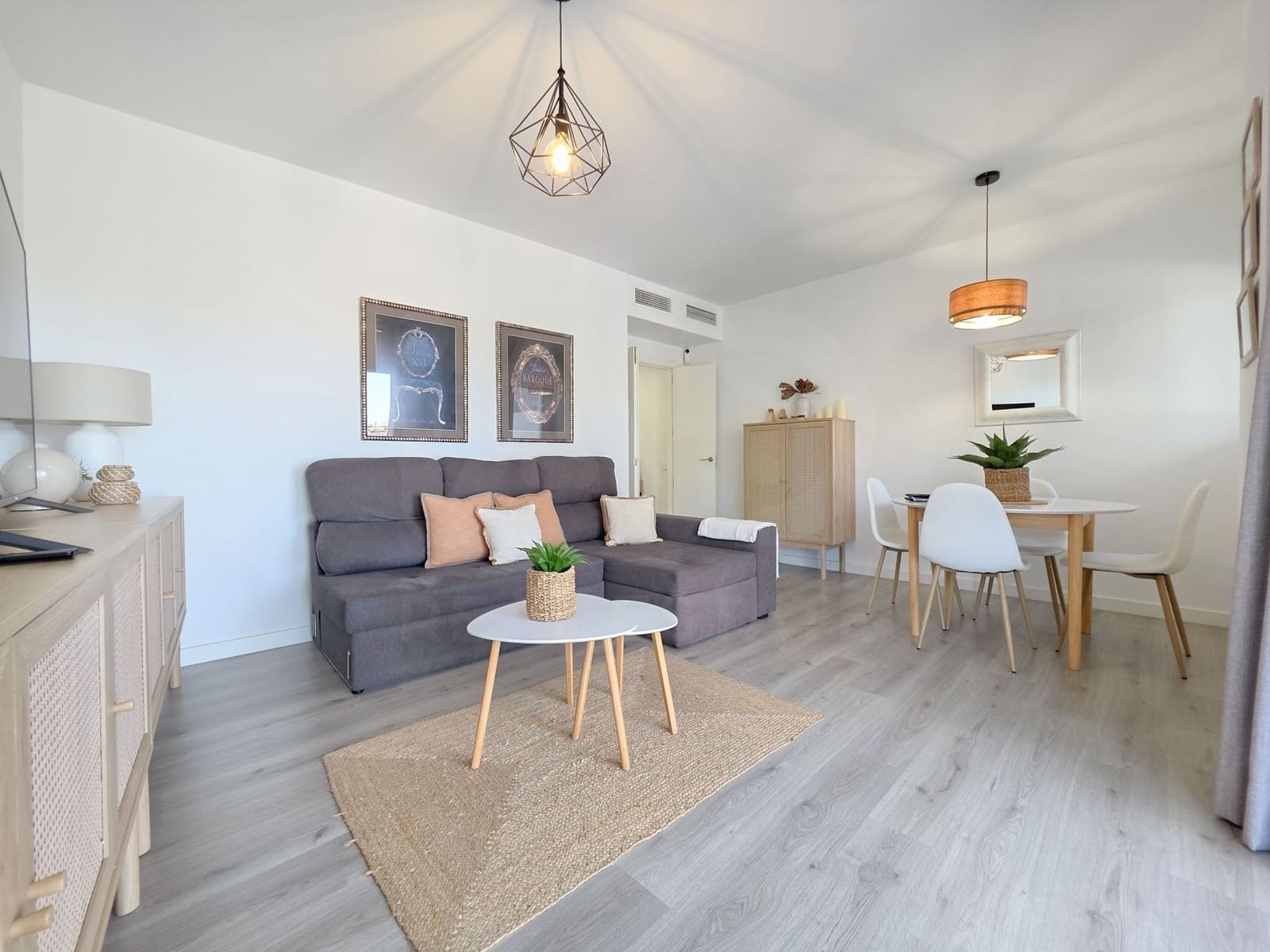 Apartamento de 2 habitaciones en Rincón de la Victoria en venta con piscina garaje - 450.000 € (Ref: 10094083)