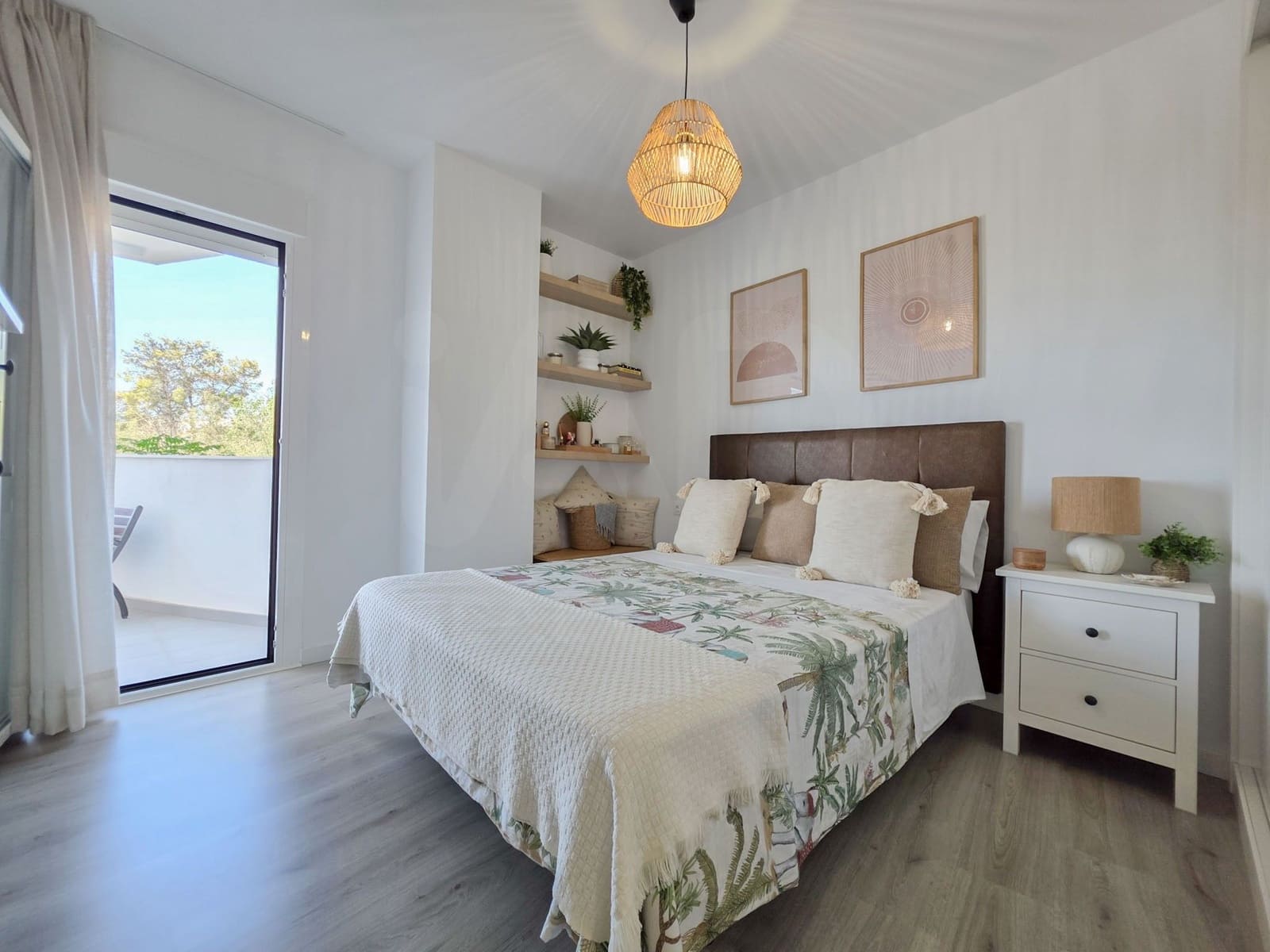 Apartamento de 2 habitaciones en Rincón de la Victoria en venta con piscina garaje - 450.000 € (Ref: 10094083)