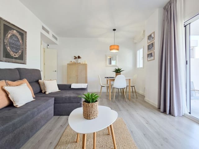 Apartamento de 2 habitaciones en Rincón de la Victoria en venta con piscina garaje - 450.000 € (Ref: 10094083)
