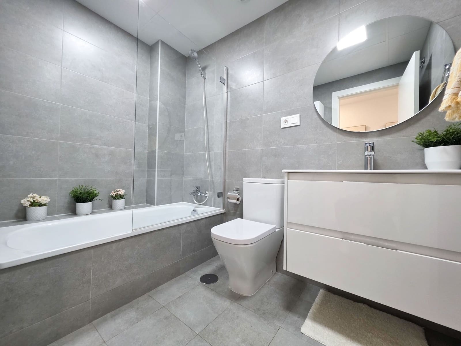 Apartamento de 2 habitaciones en Rincón de la Victoria en venta con piscina garaje - 450.000 € (Ref: 10094083)
