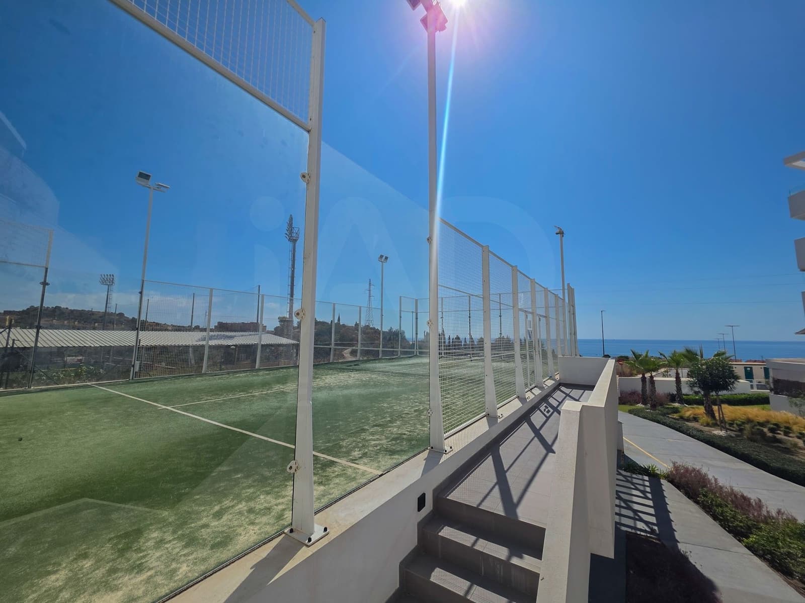 Apartamento de 2 habitaciones en Rincón de la Victoria en venta con piscina garaje - 450.000 € (Ref: 10094083)