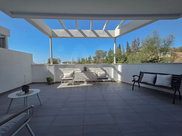 Apartamento de 2 habitaciones en Rincón de la Victoria en venta con piscina garaje - 450.000 € (Ref: 10094083)