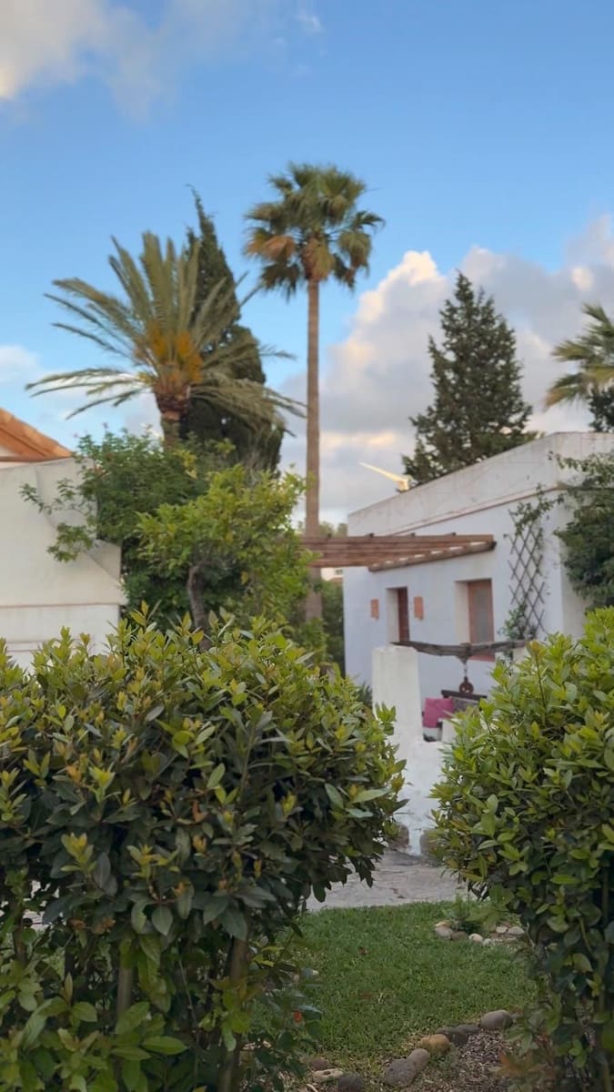 7 bedroom Townhouse for sale in Tarifa with garage - € 880,000 (Ref: 10094084)