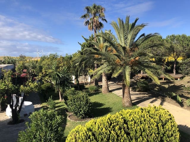 7 bedroom Townhouse for sale in Tarifa with garage - € 880,000 (Ref: 10094084)