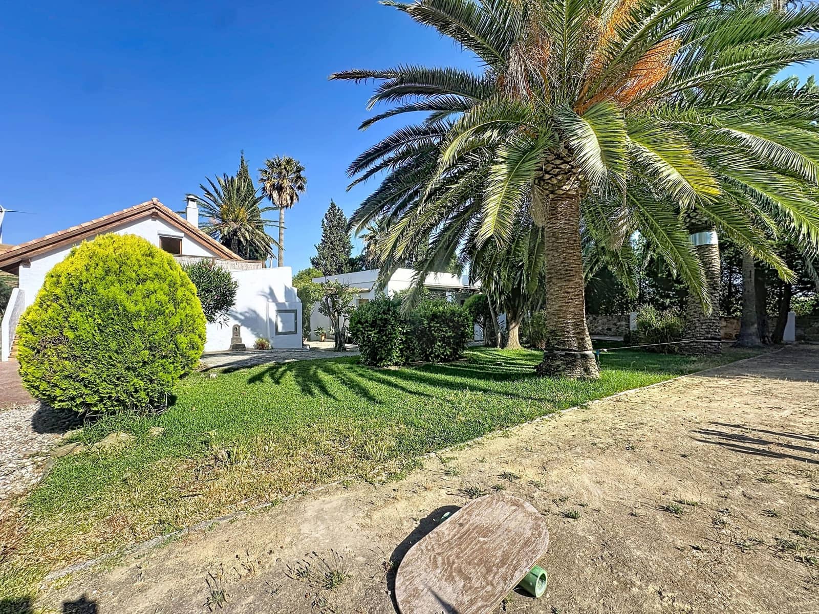 7 bedroom Townhouse for sale in Tarifa with garage - € 880,000 (Ref: 10094084)