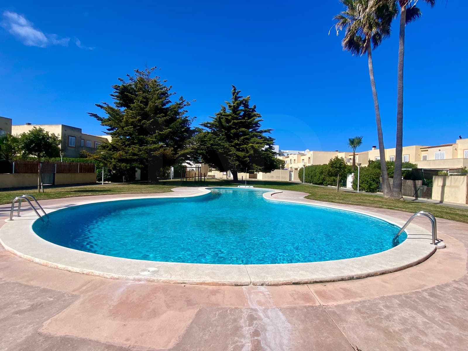 4 soverom Rekkehus til salgs i San Jose / Sant Josep de Sa Talaia med svømmebasseng garasje - € 800 000 (Ref: 10094087)