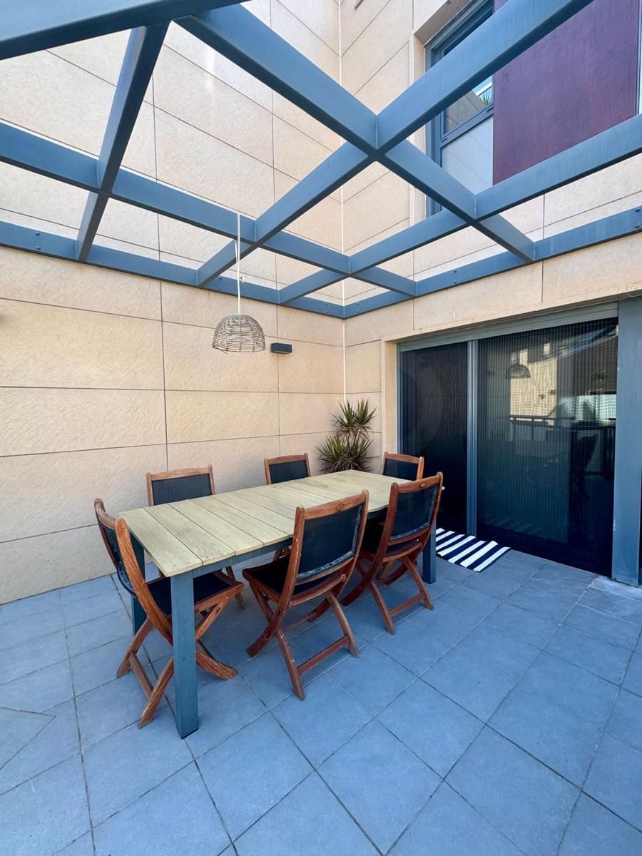 3 quarto Moradia em Banda para venda em El Campello com piscina garagem - 695 000 € (Ref: 10094088)