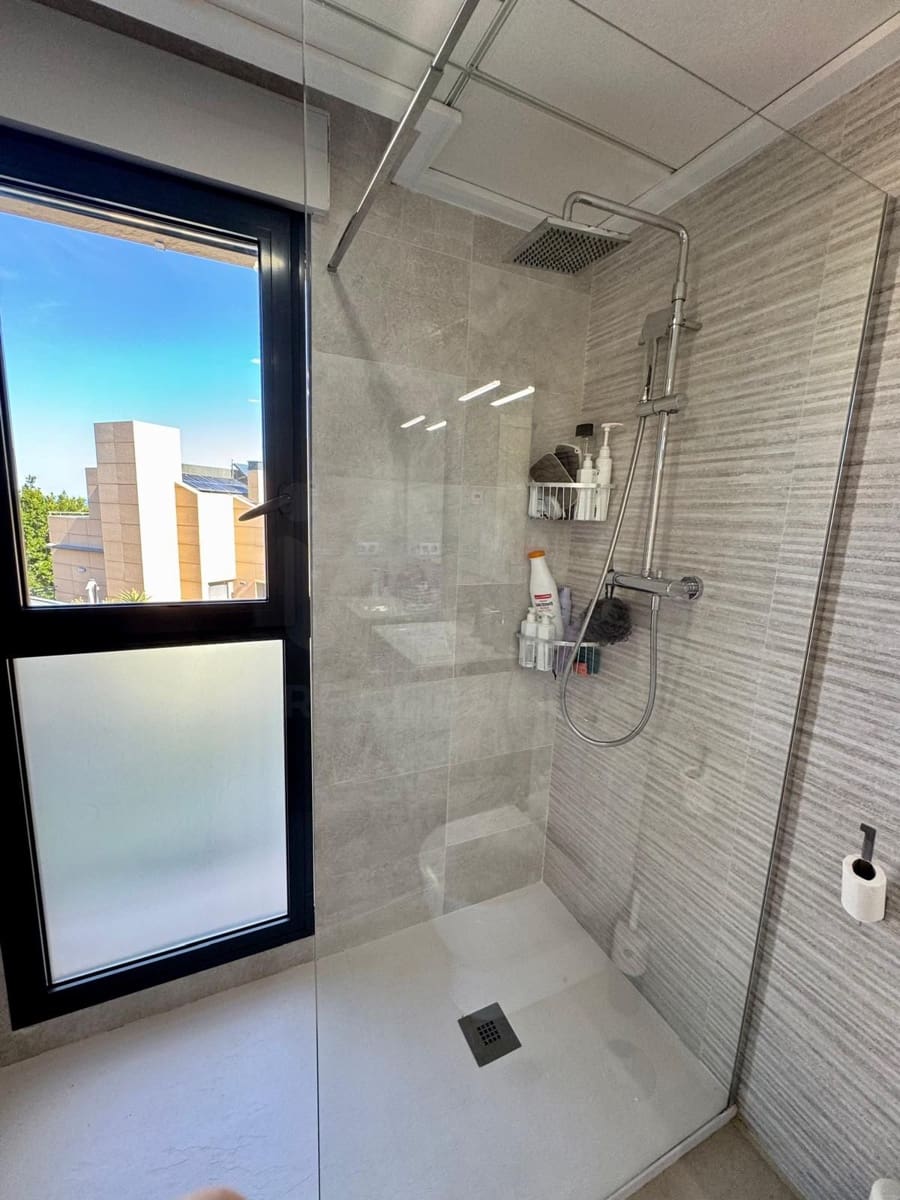 3 quarto Moradia em Banda para venda em El Campello com piscina garagem - 695 000 € (Ref: 10094088)