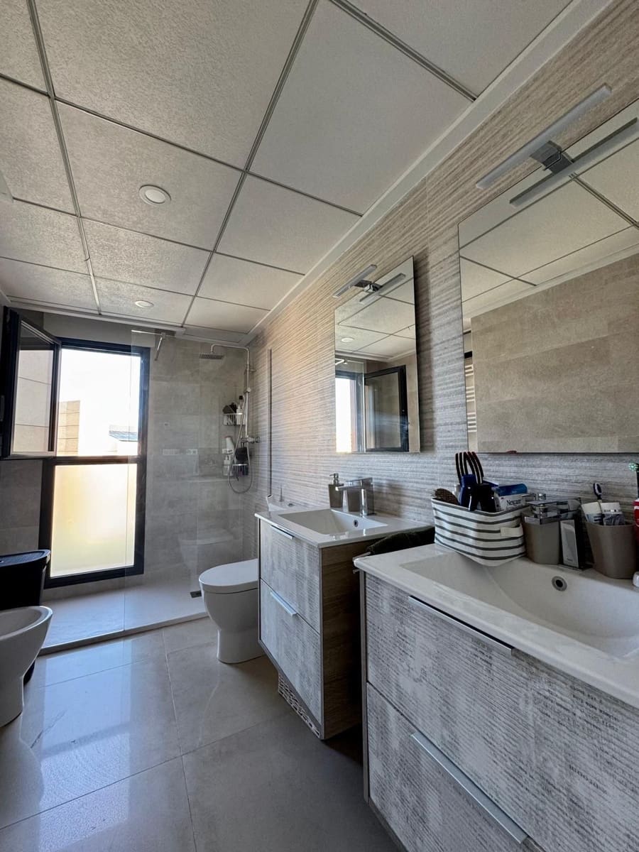 3 quarto Moradia em Banda para venda em El Campello com piscina garagem - 695 000 € (Ref: 10094088)
