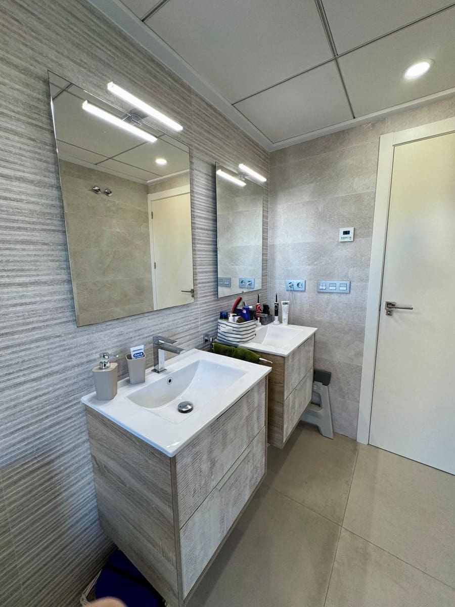 3 quarto Moradia em Banda para venda em El Campello com piscina garagem - 695 000 € (Ref: 10094088)