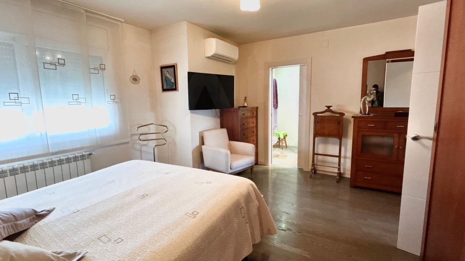 4 bedroom Terraced Villa for sale in Llica d'Amunt with pool garage - € 550,000 (Ref: 10094093)