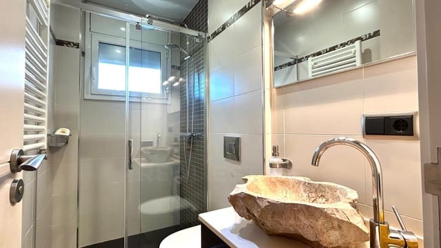 4 bedroom Terraced Villa for sale in Lliçà d'Amunt with pool garage - € 550,000 (Ref: 10094093)