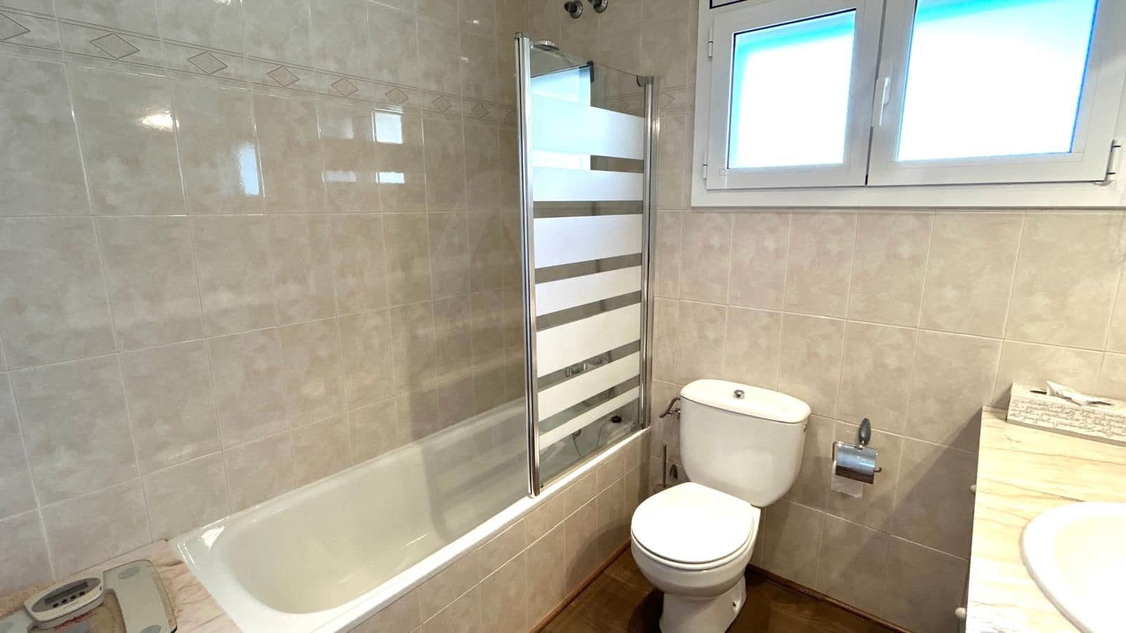 4 bedroom Terraced Villa for sale in Llica d'Amunt with pool garage - € 550,000 (Ref: 10094093)