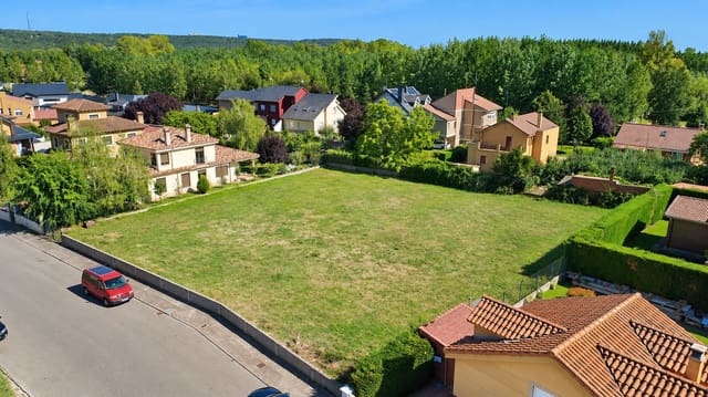 Działka budowlana na sprzedaż w Sariegos - 144 000 € (Ref: 10094100)