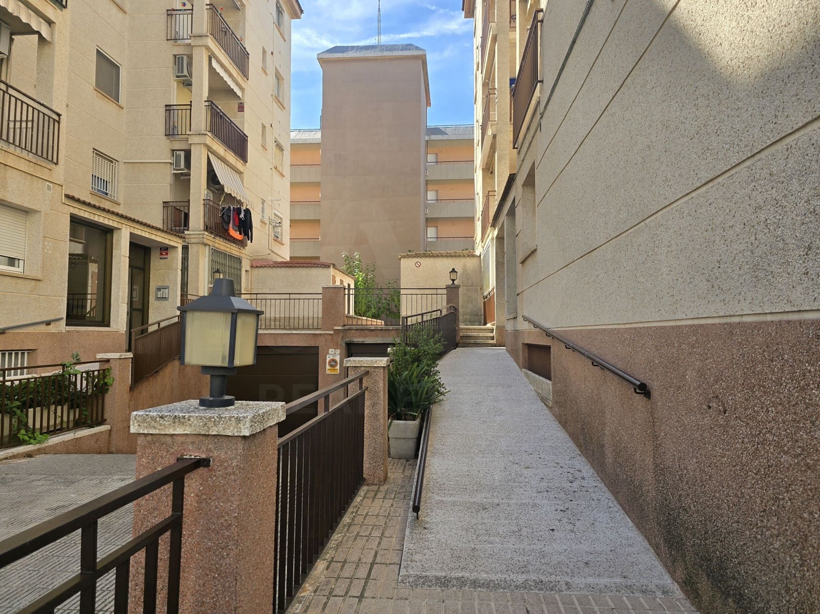 3 soveværelse Lejlighed til salg i Calafell med garage - € 199.000 (Ref: 10094103)
