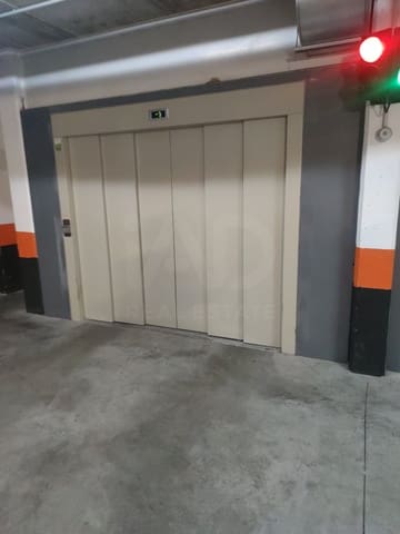 Commercieel te huur in Madrid stad - € 42.000 (Ref: 10094104)