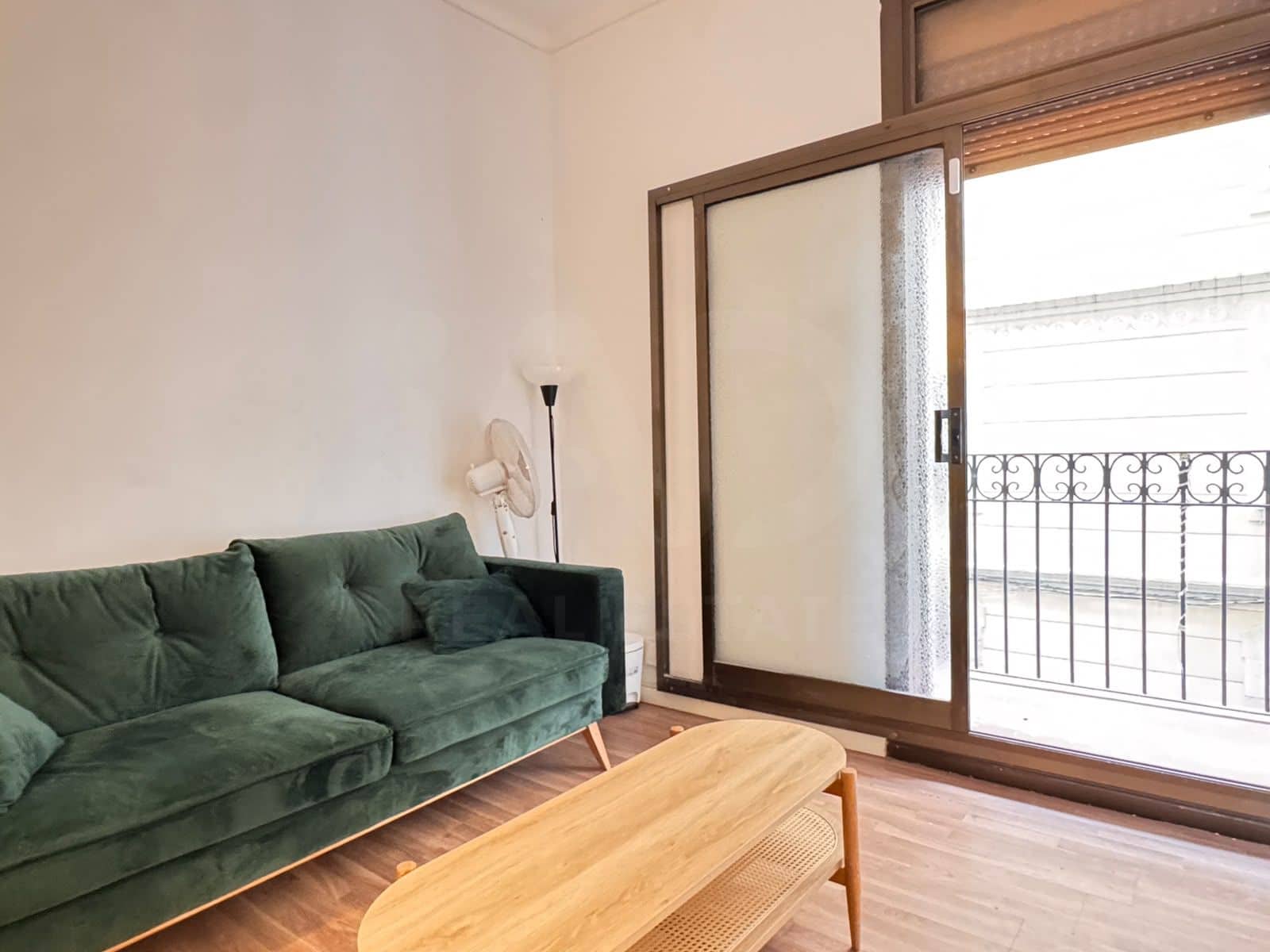 3 soverom Leilighet til leie i Barcelona by - € 1 690 (Ref: 10094105)