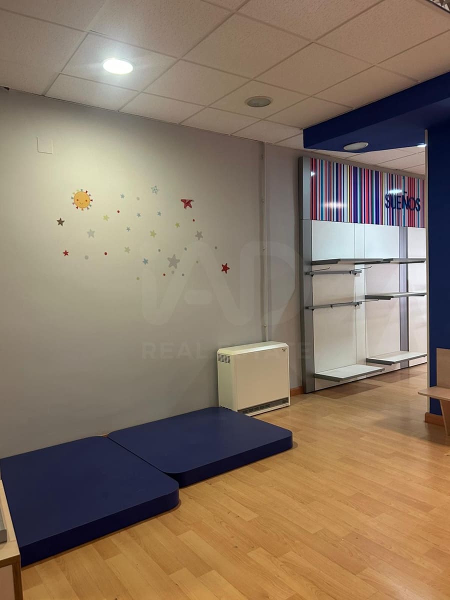 Local Commercial à vendre à Bejar - 70 000 € (Ref: 10094107)