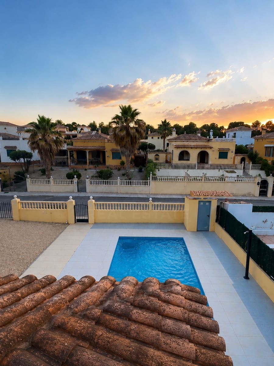 2 sovrum Villa till salu i Calasparra med pool - 187 000 € (Ref: 10095538)