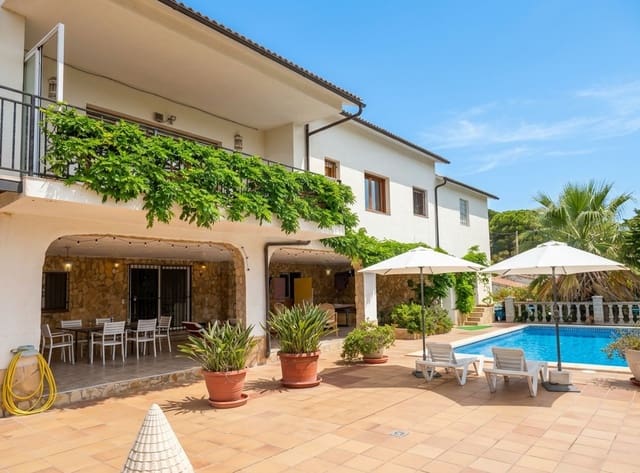 4 chambre Maison de Ville à vendre à Serra Brava, Lloret de Mar avec piscine garage - 494 200 € (Ref: 10095539)