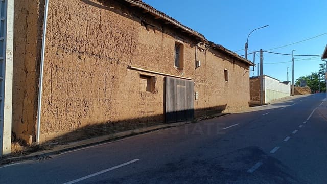Komercyjne na sprzedaż w Fuentes de Carbajal - 20 400 € (Ref: 10095540)
