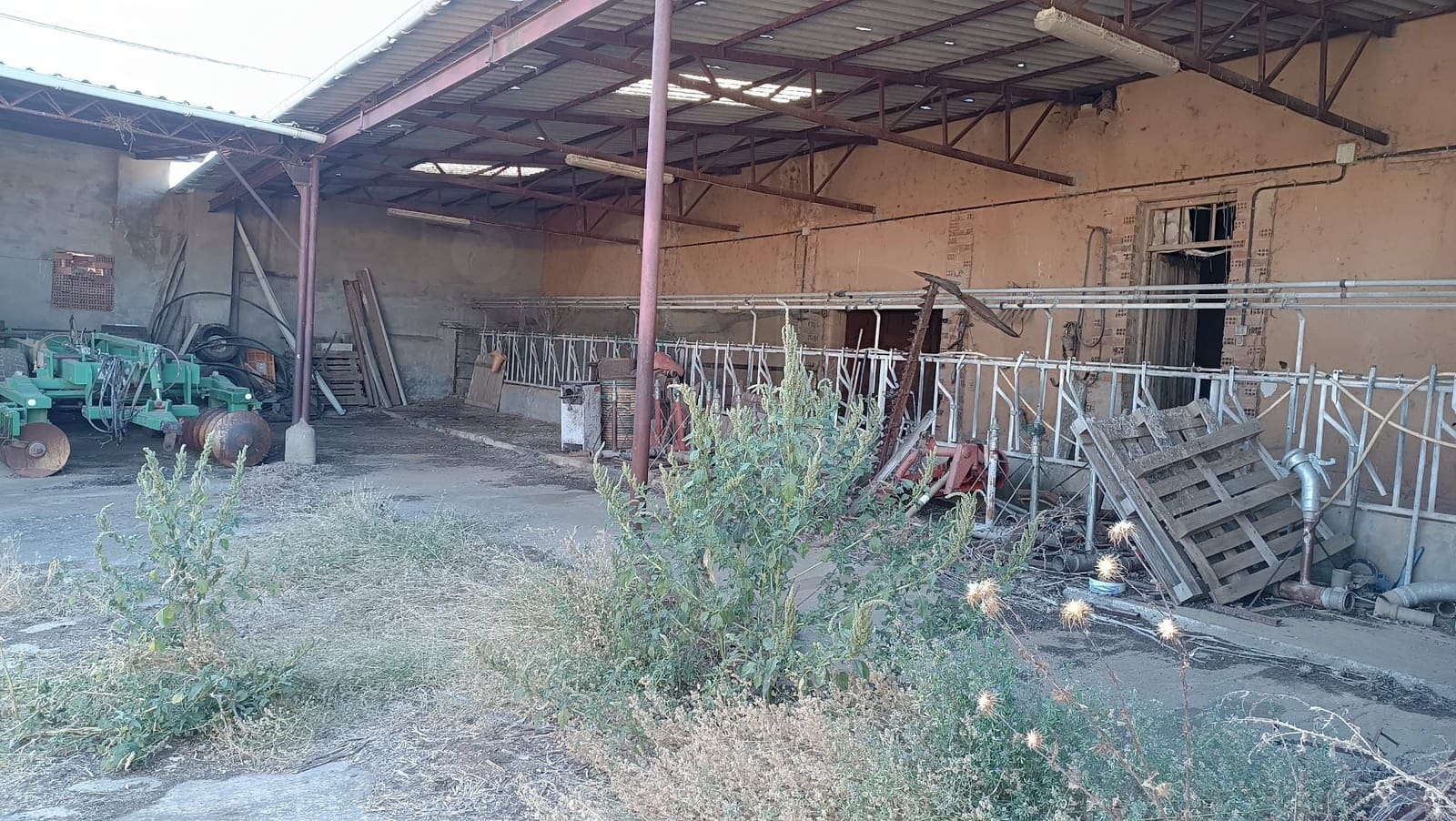Commercieel te koop in Fuentes de Carbajal - € 20.400 (Ref: 10095540)