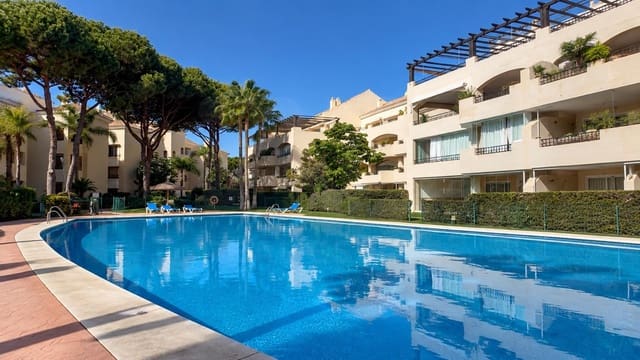 2 soverom Leilighet til leie i Marbella med svømmebasseng garasje - € 2 450 (Ref: 10095545)