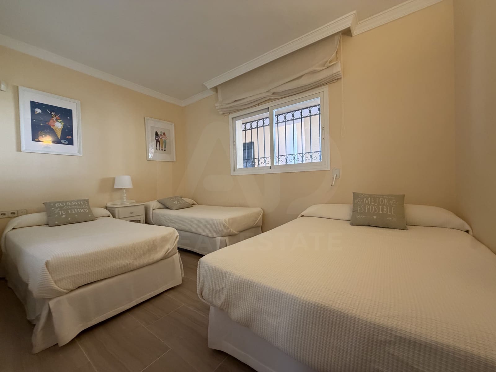 2 soverom Leilighet til leie i Marbella med svømmebasseng garasje - € 2 450 (Ref: 10095545)