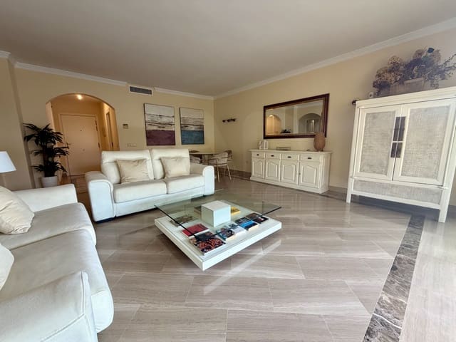 2 soverom Leilighet til leie i Marbella med svømmebasseng garasje - € 2 450 (Ref: 10095545)