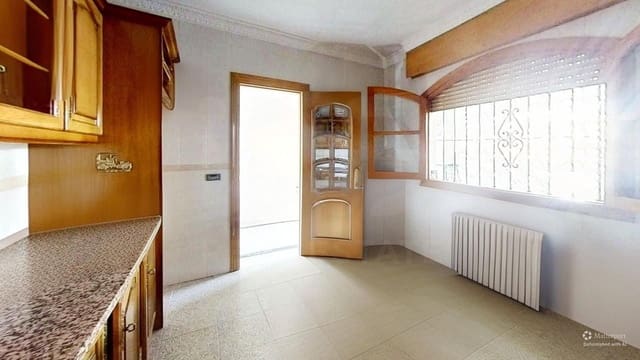 4 sovrum Hus till salu i Pinos Puente med pool garage - 275 000 € (Ref: 10097450)