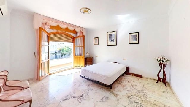 4 sovrum Hus till salu i Pinos Puente med pool garage - 275 000 € (Ref: 10097450)