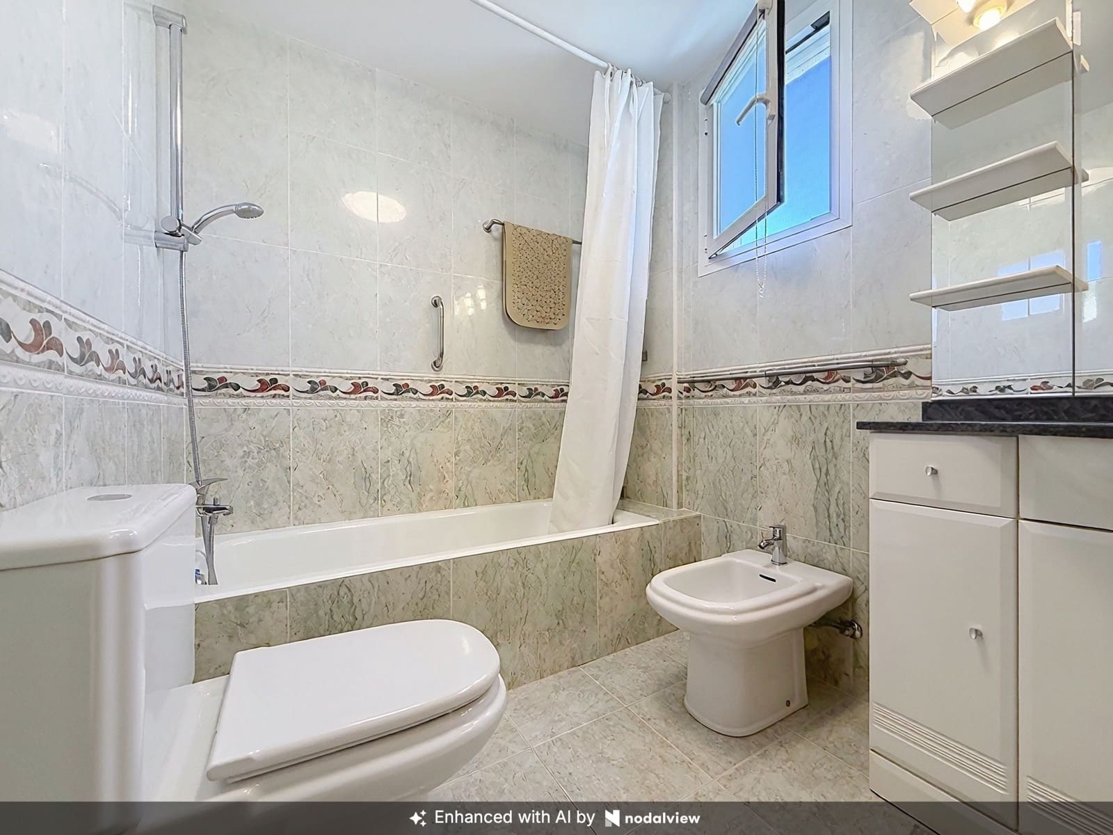 2 sypialnia Apartament na sprzedaż w Pollensa / Pollenca z garażem - 450 000 € (Ref: 10097453)