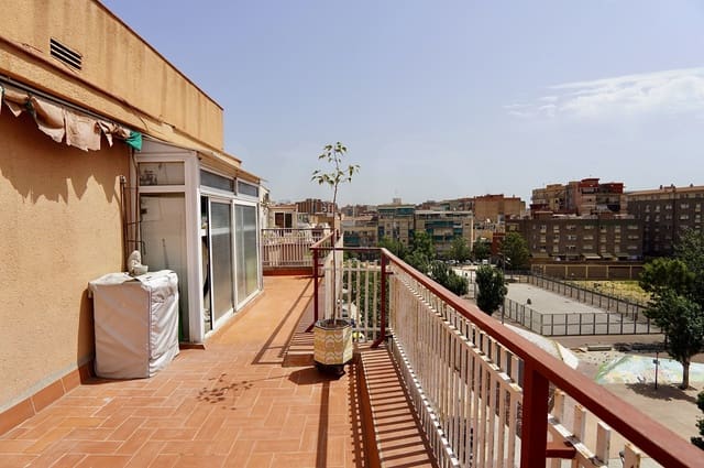 3 quarto Penthouse para venda em Badalona - 285 000 € (Ref: 10097454)