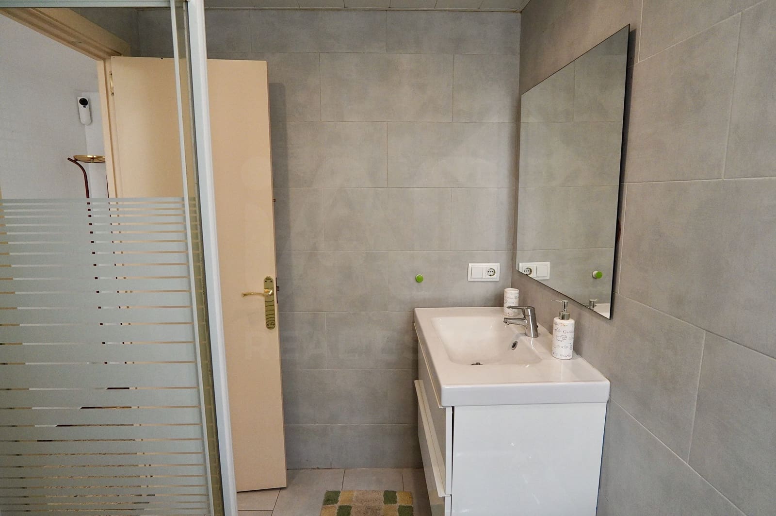 3 sovrum Takvåning till salu i Badalona - 285 000 € (Ref: 10097454)