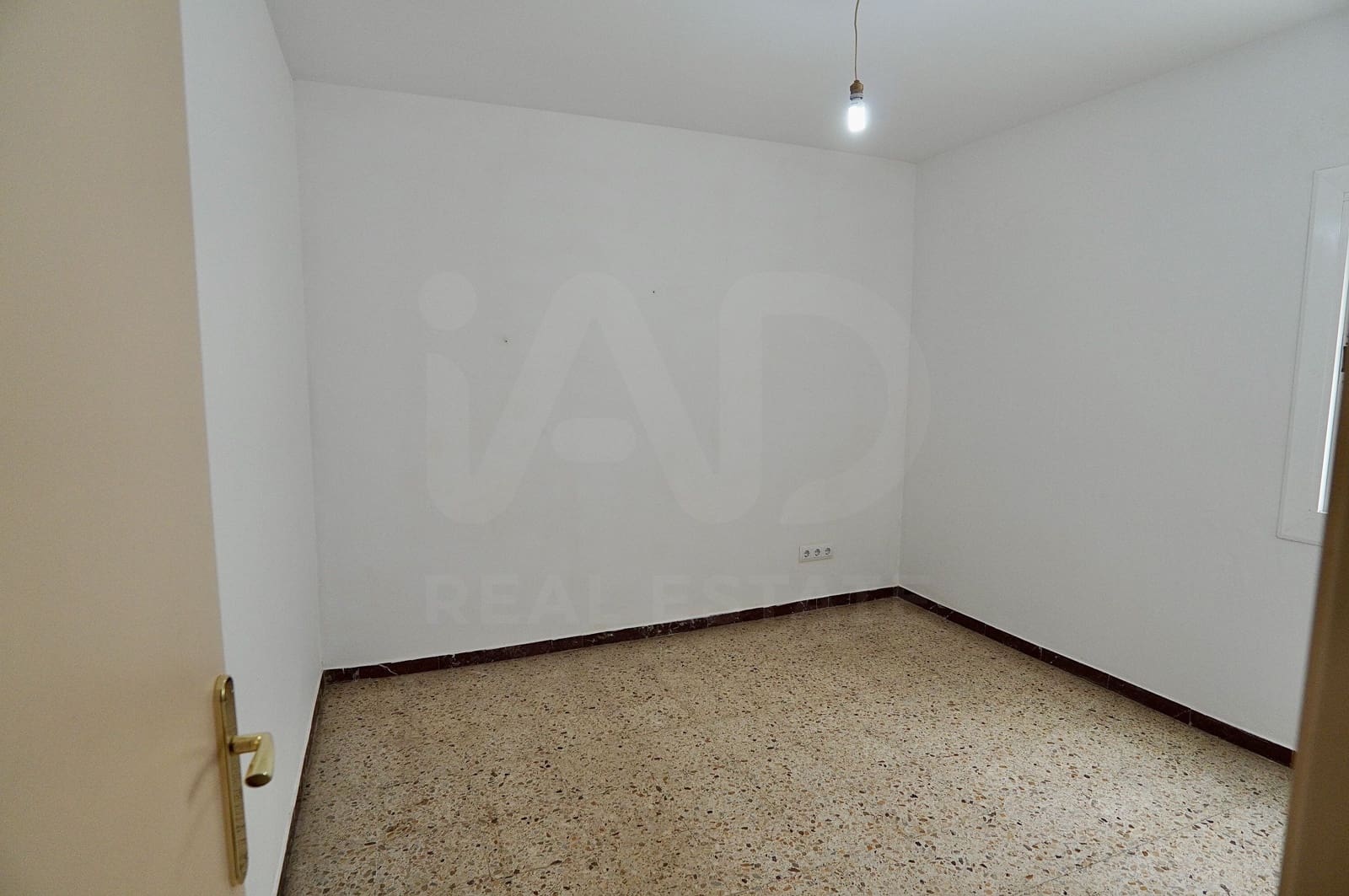 3 sovrum Takvåning till salu i Badalona - 285 000 € (Ref: 10097454)