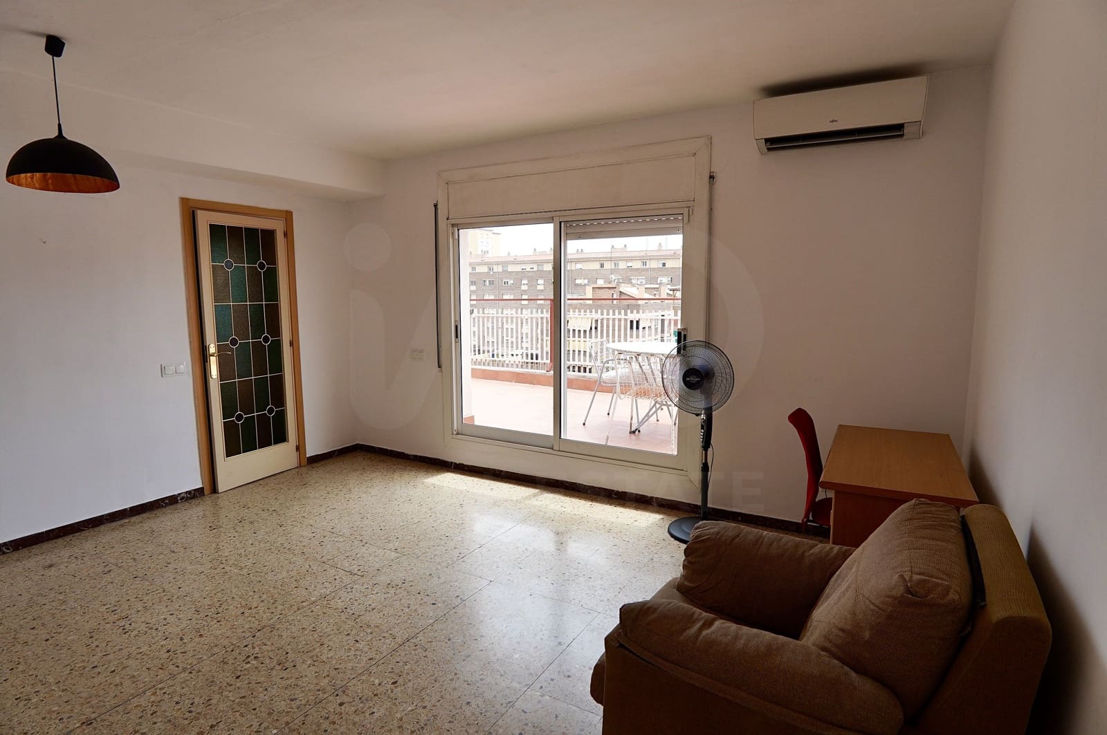3 sovrum Takvåning till salu i Badalona - 285 000 € (Ref: 10097454)