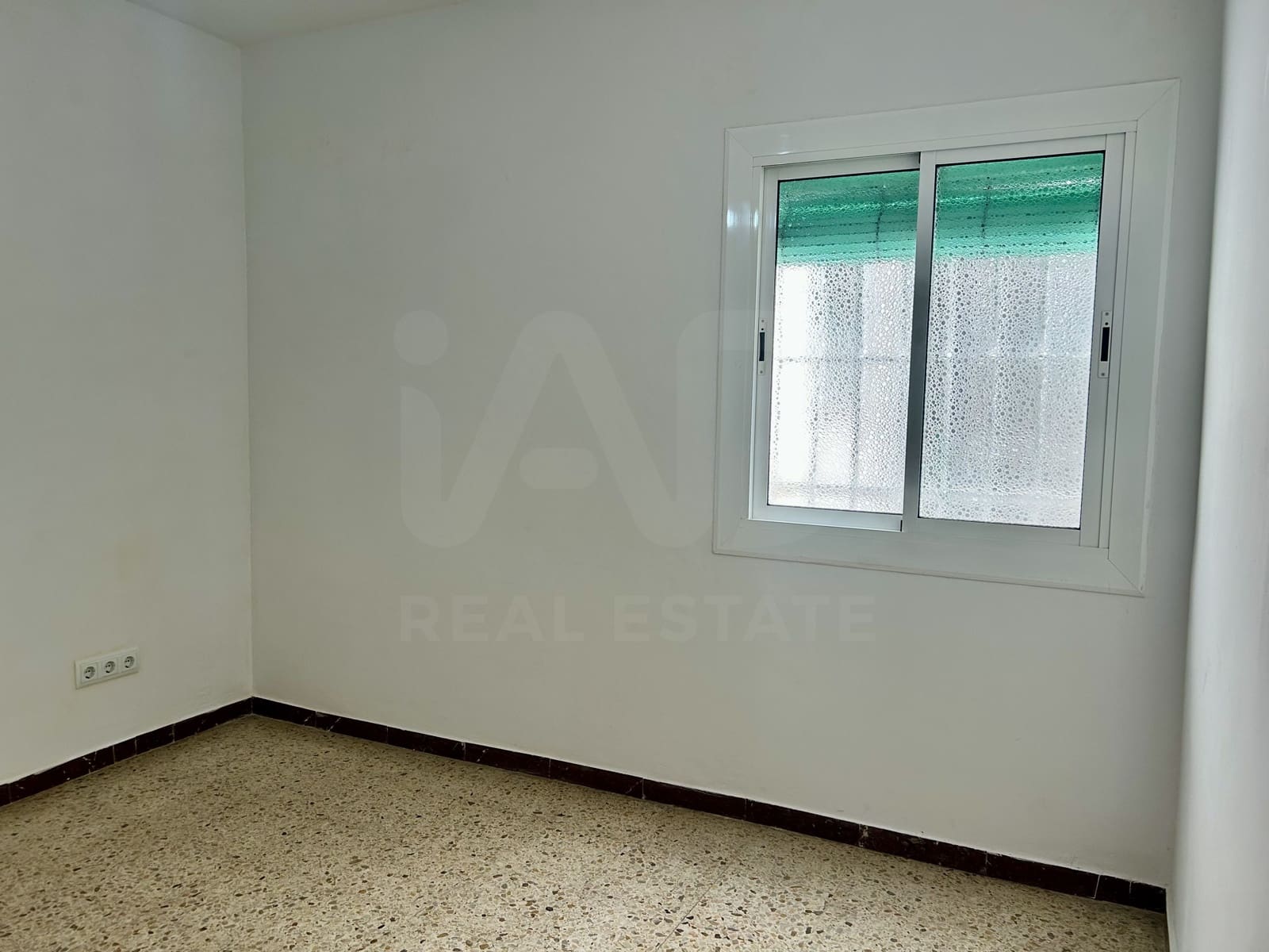 3 sovrum Takvåning till salu i Badalona - 285 000 € (Ref: 10097454)