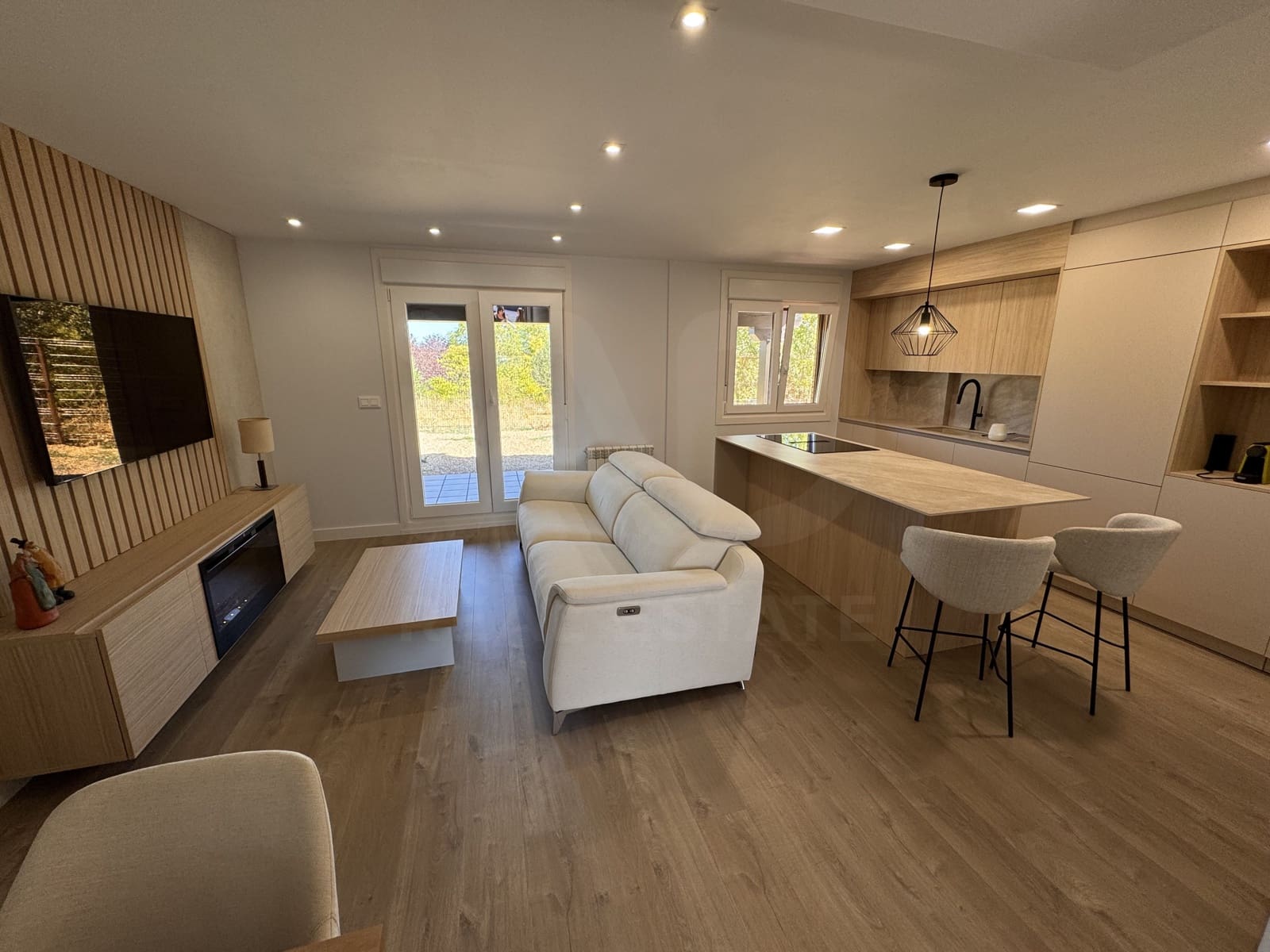 3 slaapkamer Huis te koop in Valdefresno met zwembad garage - € 279.000 (Ref: 10097457)