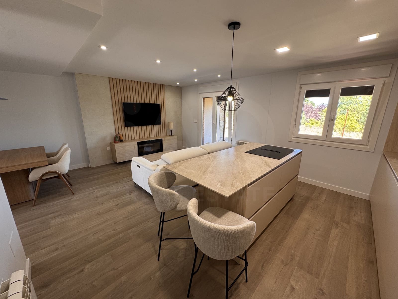 3 slaapkamer Huis te koop in Valdefresno met zwembad garage - € 279.000 (Ref: 10097457)
