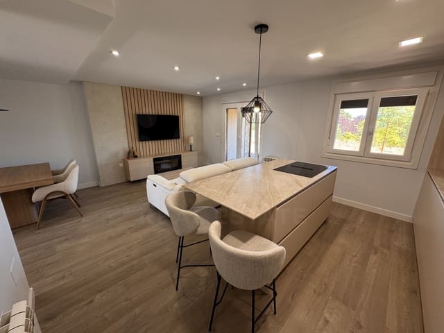 3 slaapkamer Huis te koop in Valdefresno met zwembad garage - € 279.000 (Ref: 10097457)