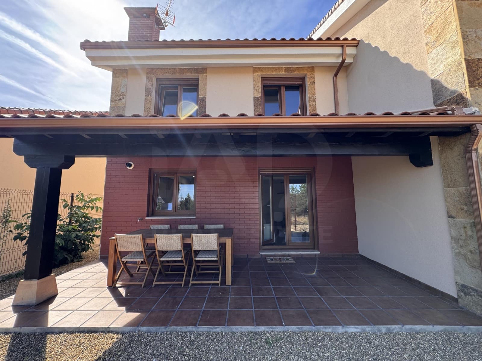 3 slaapkamer Huis te koop in Valdefresno met zwembad garage - € 279.000 (Ref: 10097457)