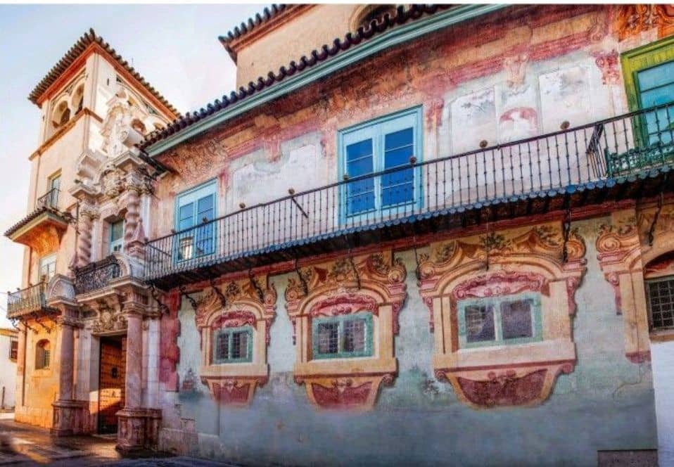 6 bedroom Townhouse for sale in Ecija with garage - € 120,000 (Ref: 10098985)