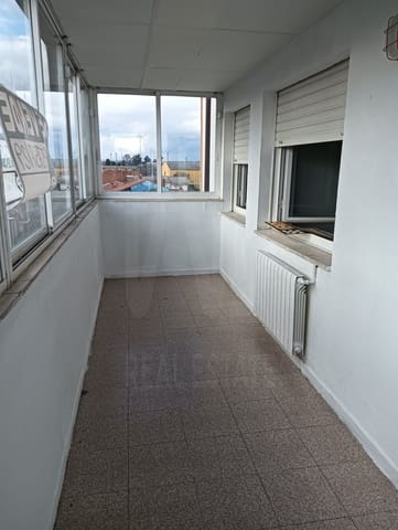 3 slaapkamer Penthouse te koop in La Bañeza - € 85.000 (Ref: 10098989)
