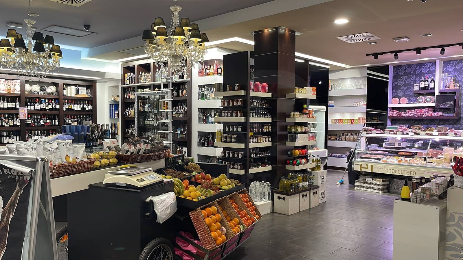 Local Comercial en Vitoria-Gasteiz en venta - 450.000 € (Ref: 10098998)