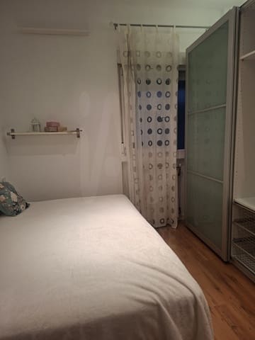 1 makuuhuone Huoneisto vuokrattavana paikassa Almendrales, Madrid kaupunki - 950 € (Ref: 10098999)